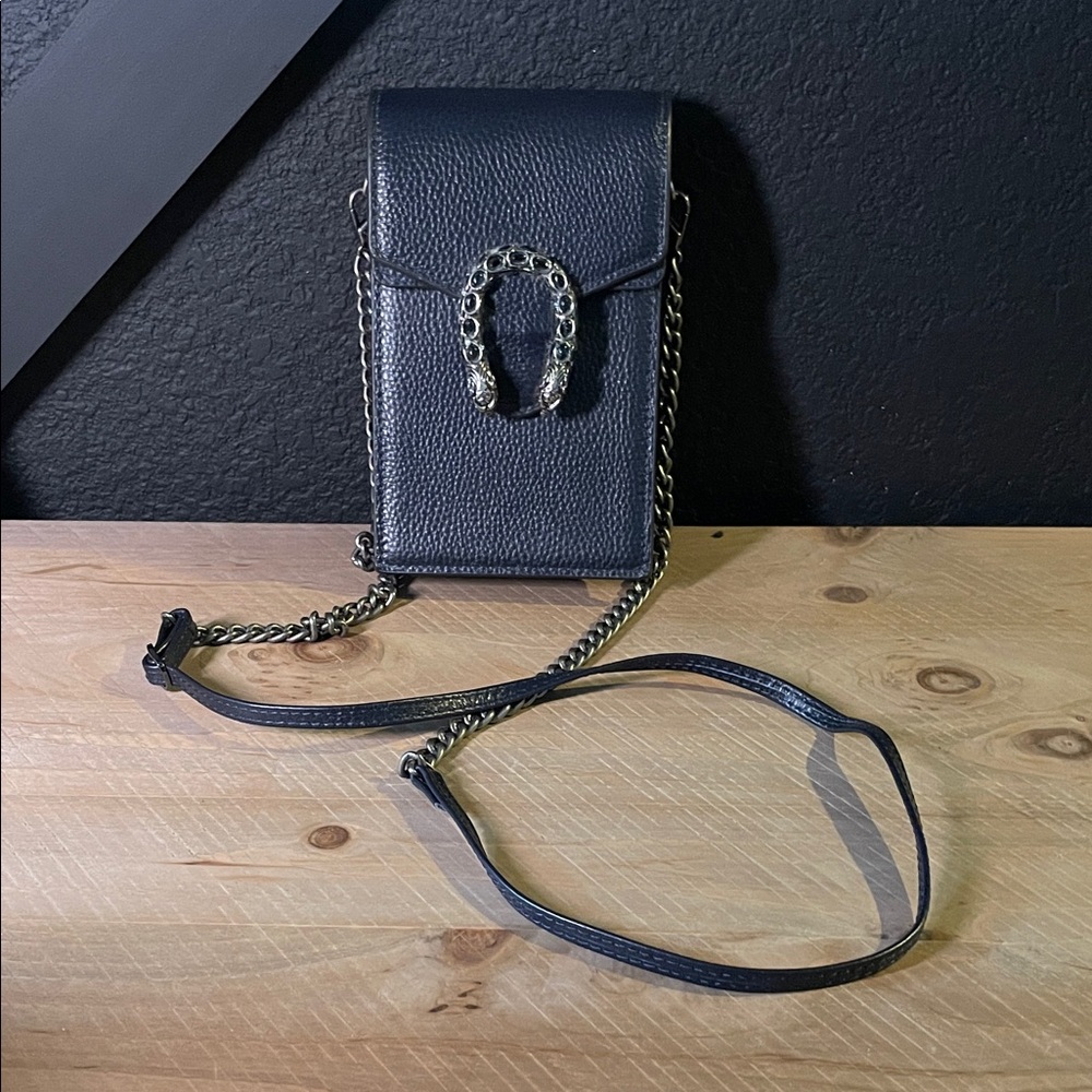 Tiffany & Fred - Full Grain Leather Crossbody Phone Bag